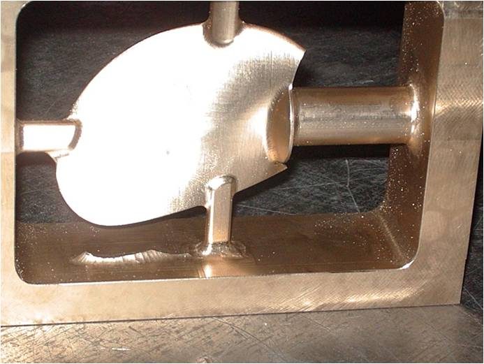 Modell eines Schiffsschraubenflügels, aus Messing gefräst